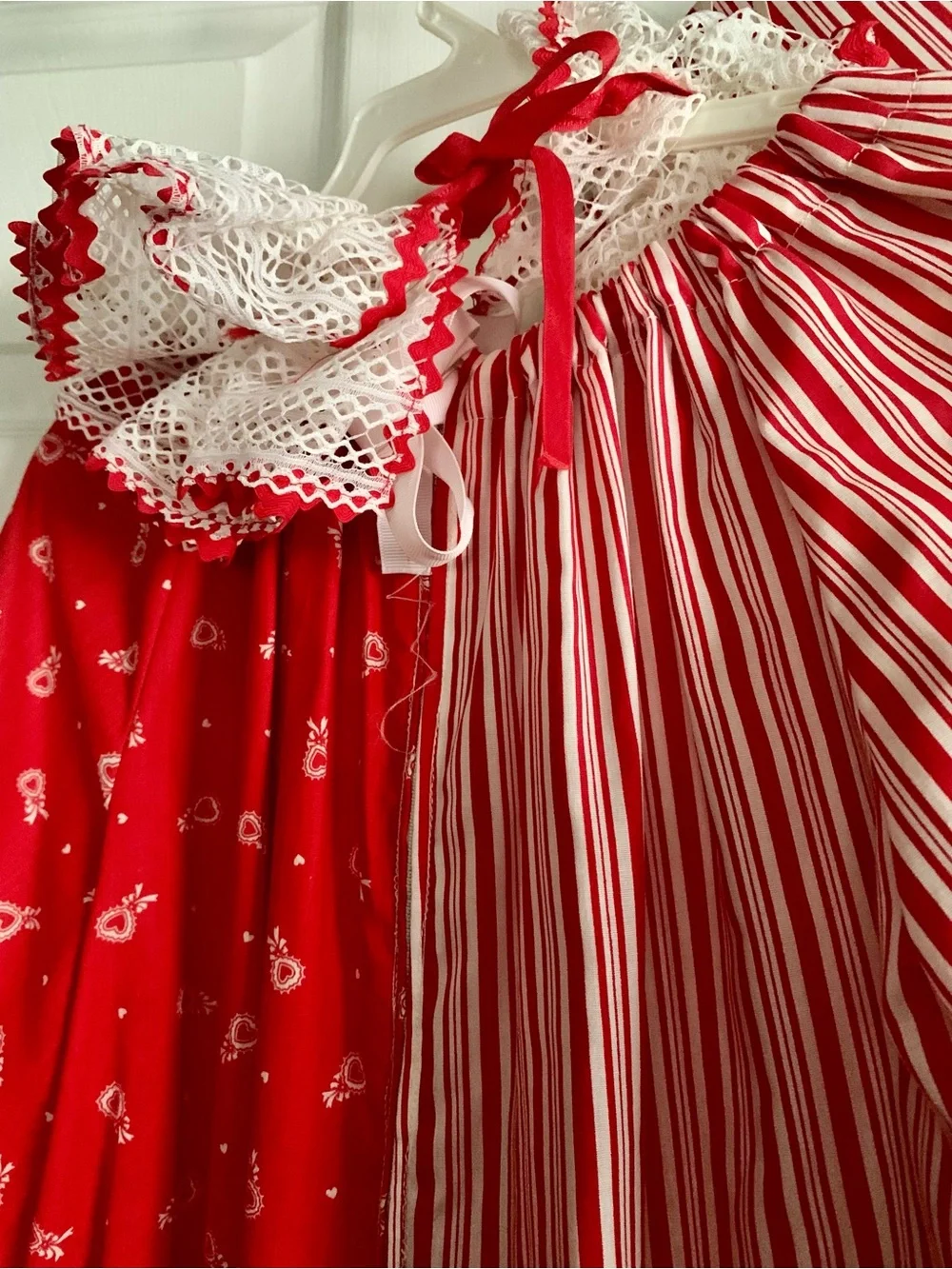 Vintage Handmade Red White Striped Clown Costume w/Collar & Hat - Youth (5-8 yr)